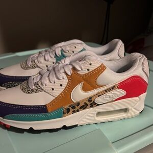 Colorful Women's Nike Air Max 90 Brand NewSneakers Sz 7